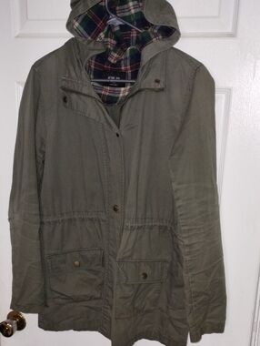 Active USA Olive Green Hooded Utility Jacket with Plaid Lining. Size L *Flaw*